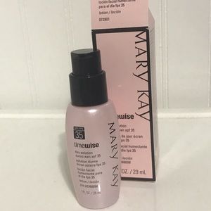 Mary Kay Day Time Moisturizer